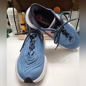 Adidas SLTN Women's Sneakers Sz 8.5